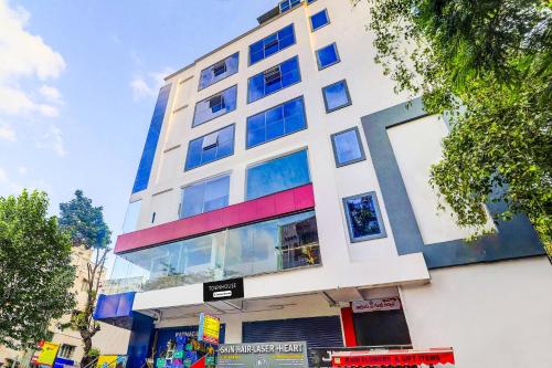 Super Townhouse Sr Nagar Near Rcc Premier,,4 star