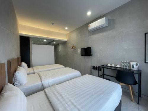 hpy hotel