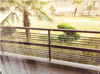 citrine suites and resorts vrindavan