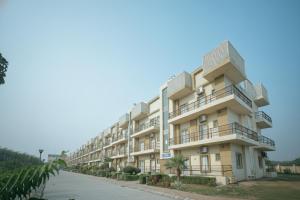 citrine suites and resorts vrindavan