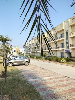 citrine suites and resorts vrindavan