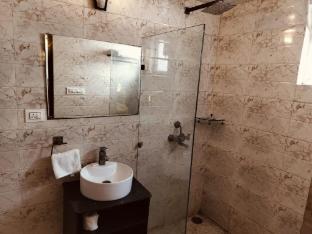 citrine suites and resorts vrindavan