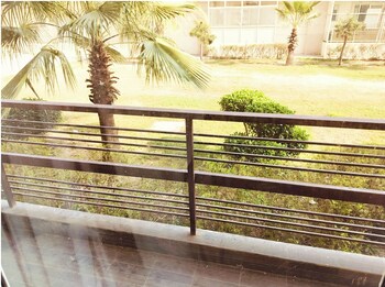 citrine suites and resorts vrindavan