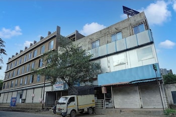 hotel classic square