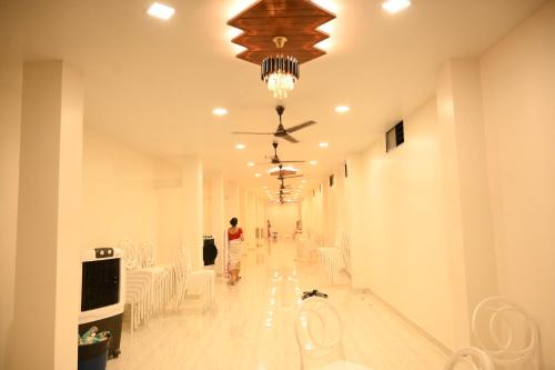 hotel tripti biswanath chariali