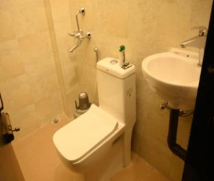 hotel tripti biswanath chariali