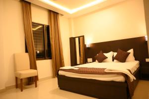 hotel tripti biswanath chariali