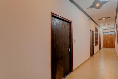 Hotel O Ideal Inn,,3 star