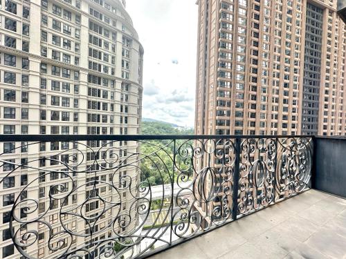 empire city pj signature suites by manhattan group