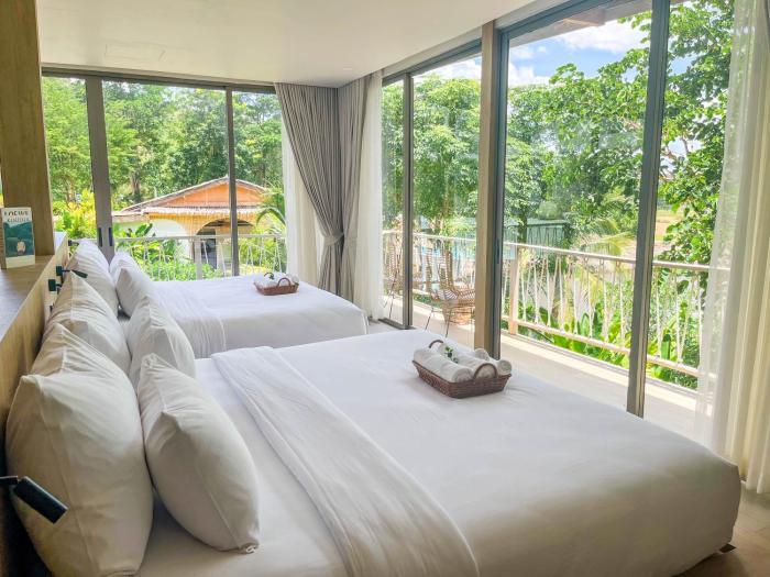 le la lake resort and spa