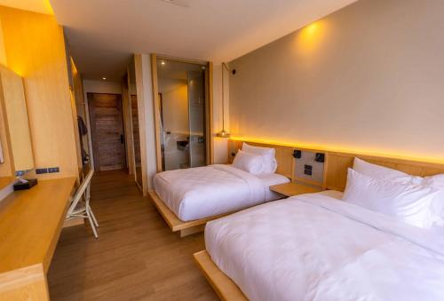 le la lake resort and spa
