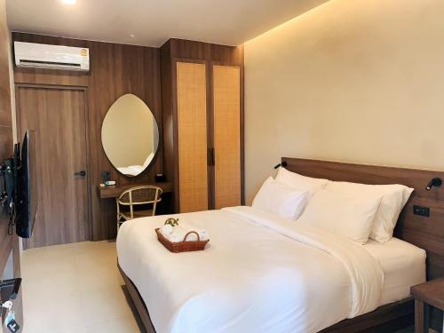 le la lake resort and spa
