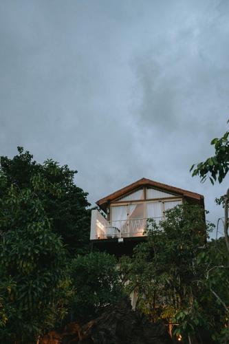 le la lake resort and spa