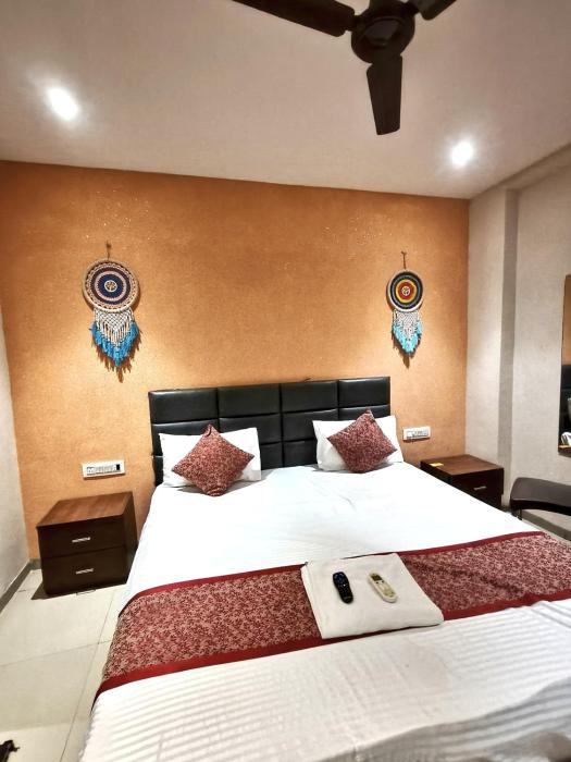 hotel sunrise cave
