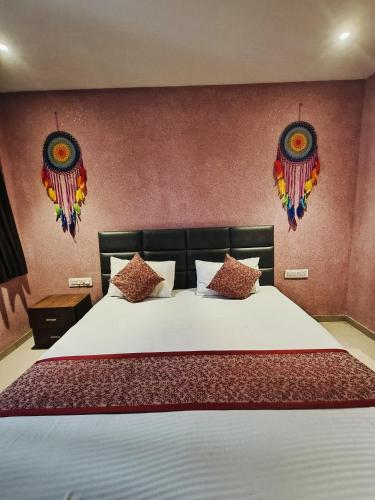 hotel sunrise cave