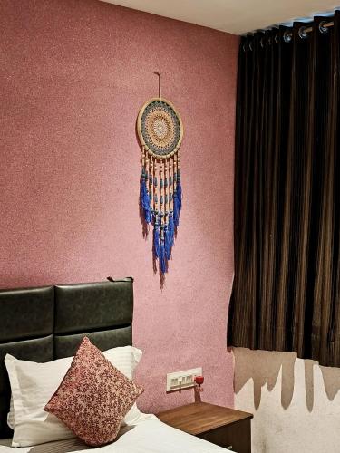 hotel sunrise cave