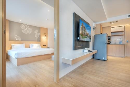 salaya one hotel and service apartment