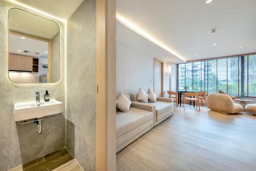 salaya one hotel and service apartment