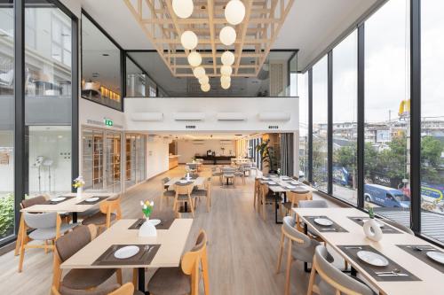 salaya one hotel and service apartment