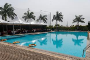 clover greens golf course and resort