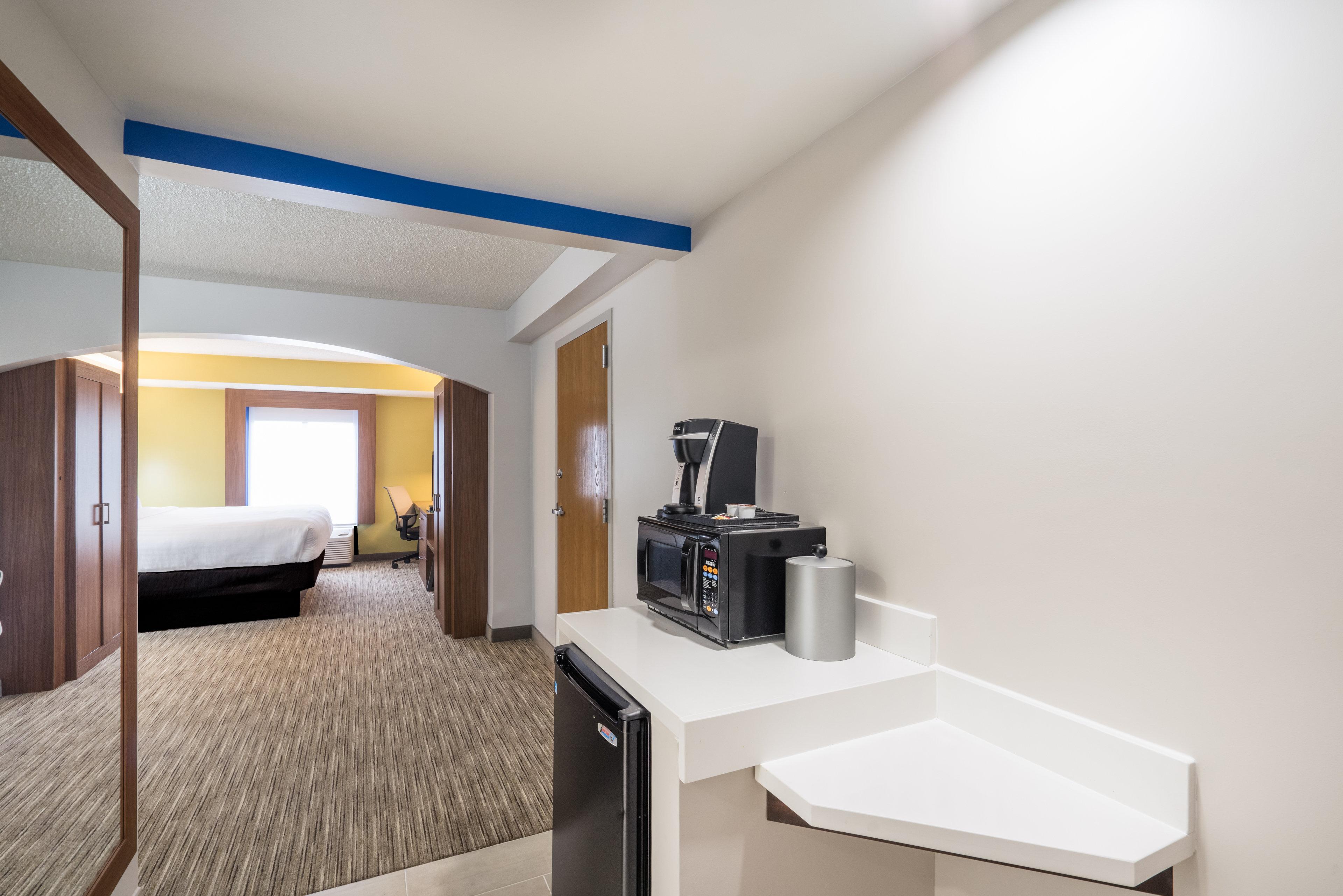 holiday inn express hotel and suites louisville east by ihg