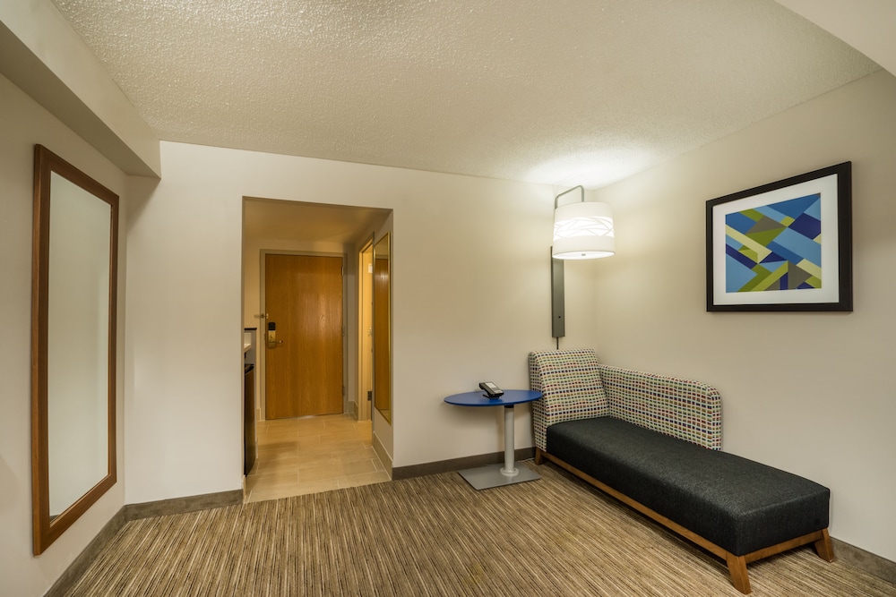 holiday inn express hotel and suites louisville east by ihg