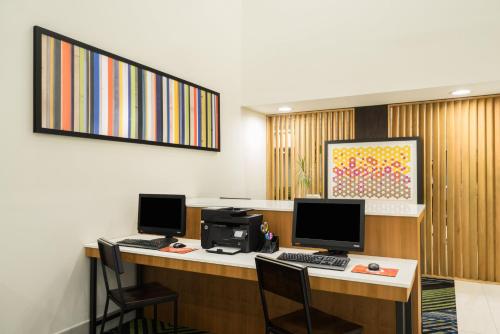 holiday inn express hotel and suites louisville east by ihg