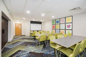 holiday inn express hotel and suites louisville east by ihg