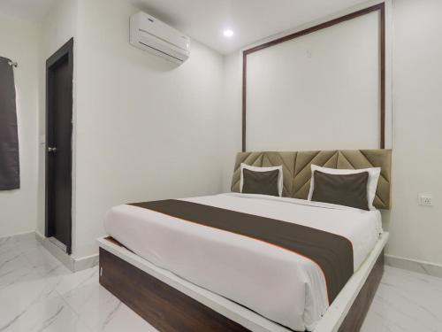 Collection O Rb Grand @ Kompally,,3 star