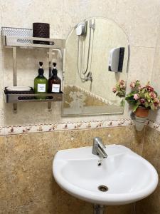 private rooms in phatumwan near siam samyan chula