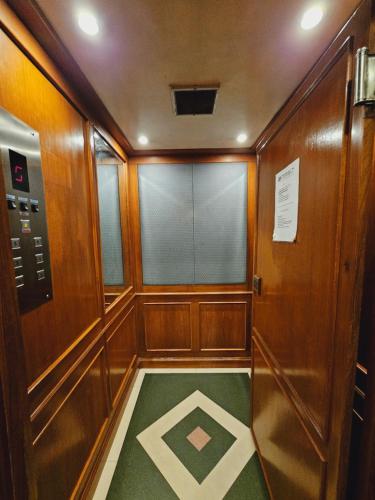 private rooms in phatumwan near siam samyan chula