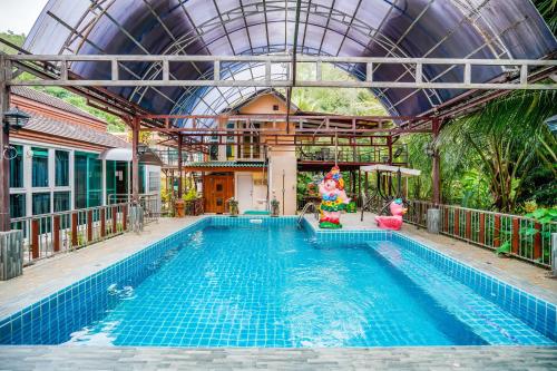 happy garden resort betong thailand