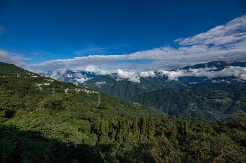 himalayan horizon by veo part of stayvista