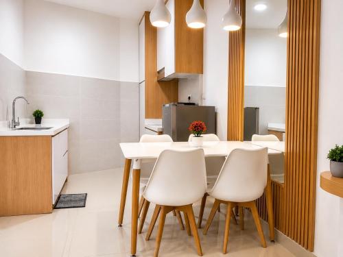 the shore kota kinabalu city centre by lw suites
