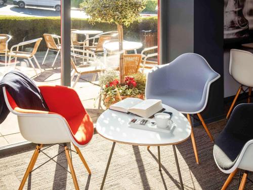Ibis London Luton Airport,London>>Bedford,3 star