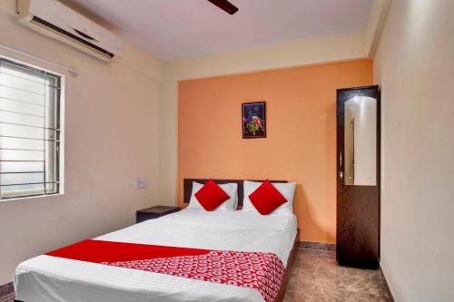 Hotel O Palms Inn Rooms,,3 star