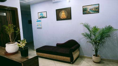 nagpal hotel and restaurant