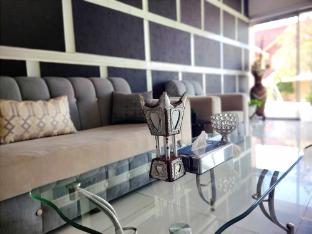 celine almotamaiza serviced apartment