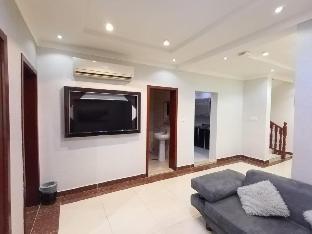 celine almotamaiza serviced apartment
