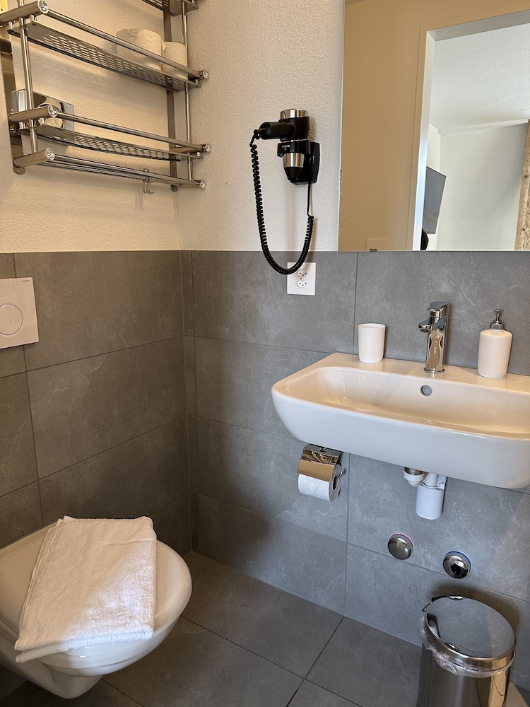 aparthotel krone self check in