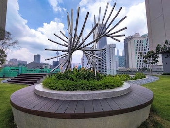 the axon bukit bintang