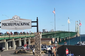 parkside inn bridgeview