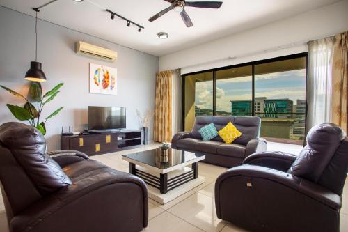 aj suites loft imago kk