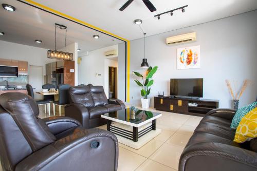 aj suites loft imago kk