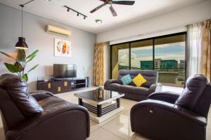 aj suites loft imago kk