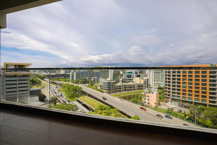aj suites loft imago kk