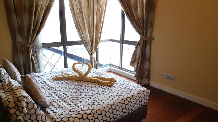 aj suites loft imago kk