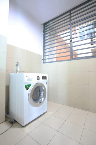 aj suites loft imago kk