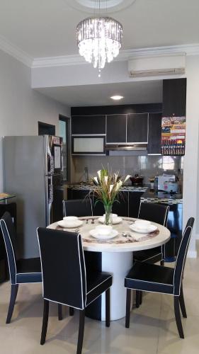 aj suites loft imago kk