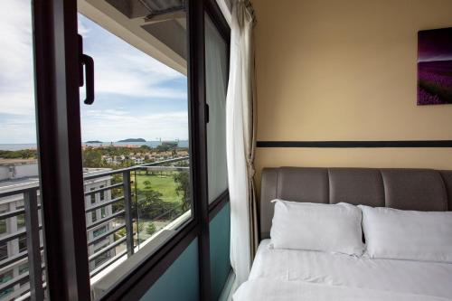 aj suites loft imago kk